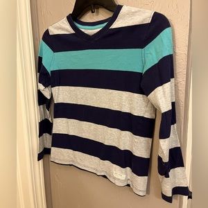 GapKids boys M long sleeve v neck tee